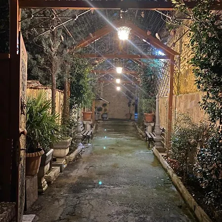 Shkodra Guest House & Trips Gasthof Shkodra