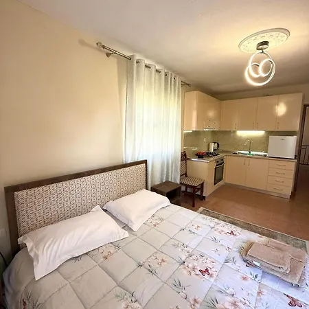 Shkodra Guest House & Trips Gasthof