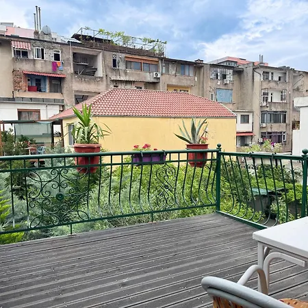 & Trips Shkodër