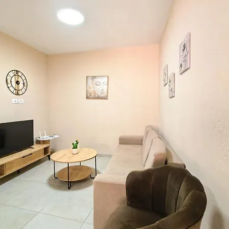 Guest House&trips 3* Shkodër