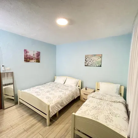 Shkodra Guest House & Trips Guest house 3*