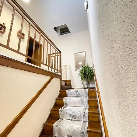 & Trips Casa de hóspedes Shkodër