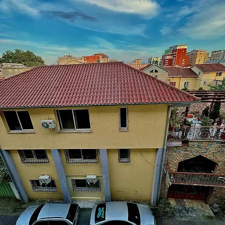 Shkodra Guest House & Trips Shkoder