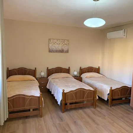 Shkodra Guest House & Trips Shkoder