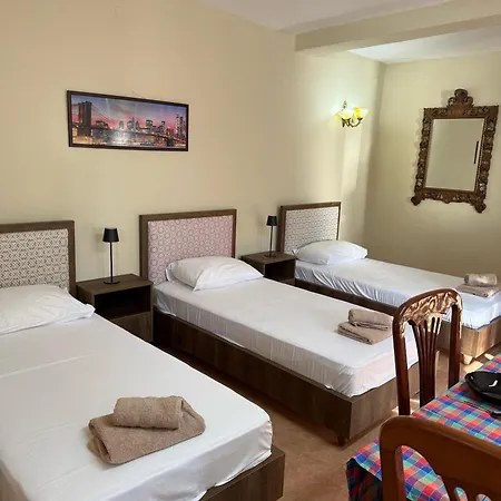 Shkodra Guest House & Trips Guest house 3*