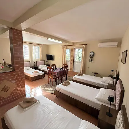 Guest house Shkodra Guest House & Trips 3*