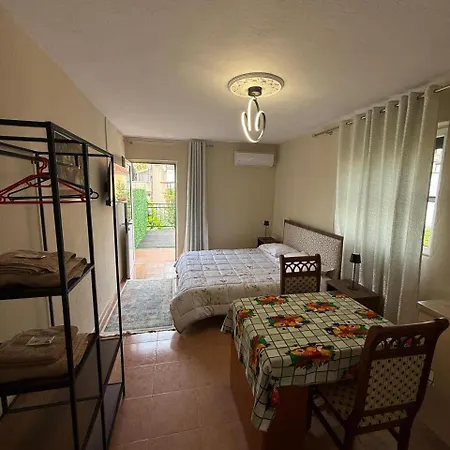 Shkodra Guest House & Trips 3* Shkoder
