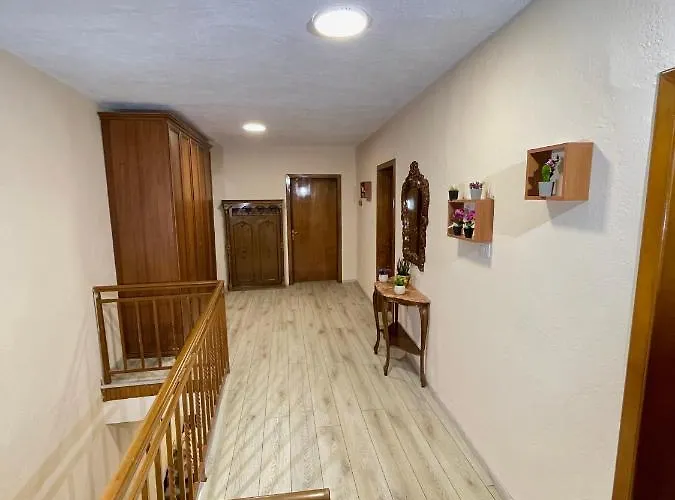 & Trips Vendégház Shkodra