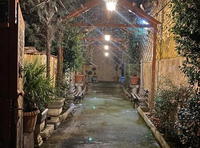 & Trips Vendégház Shkodra